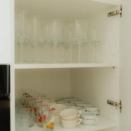 Boutique - Private Floor - 3 - Host On Site Available