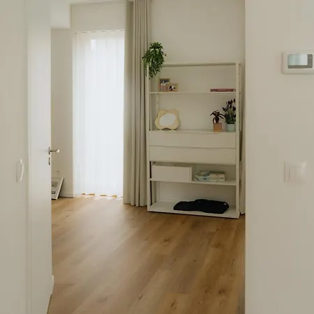 Boutique - Private Floor - 3 - Host On Site Available