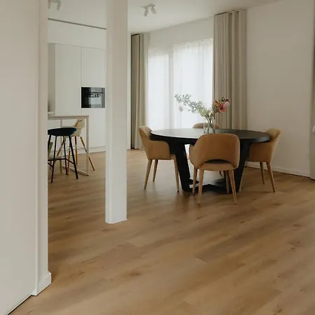 Boutique - Private Floor - 3 - Host On Site Available 根特