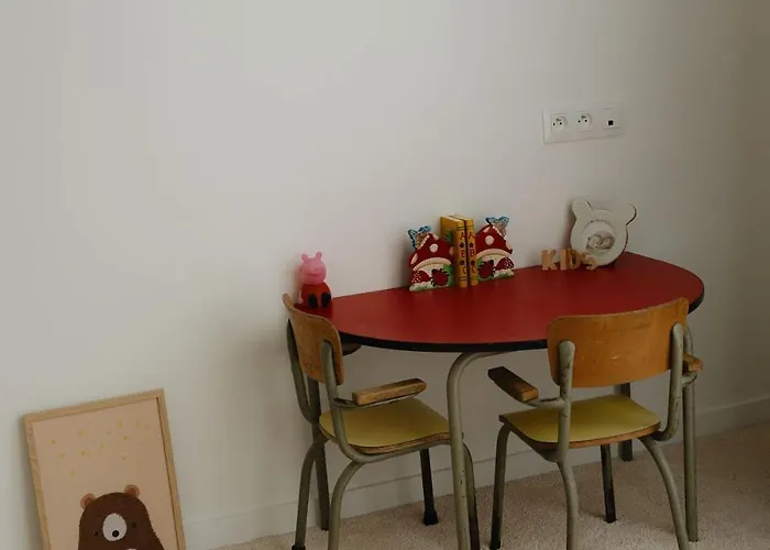 Boutique - Private Floor - 3 - Host On Site Available 아파트 *