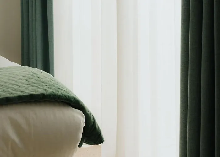 Boutique - Private Floor - 3 - Host On Site Available Gent